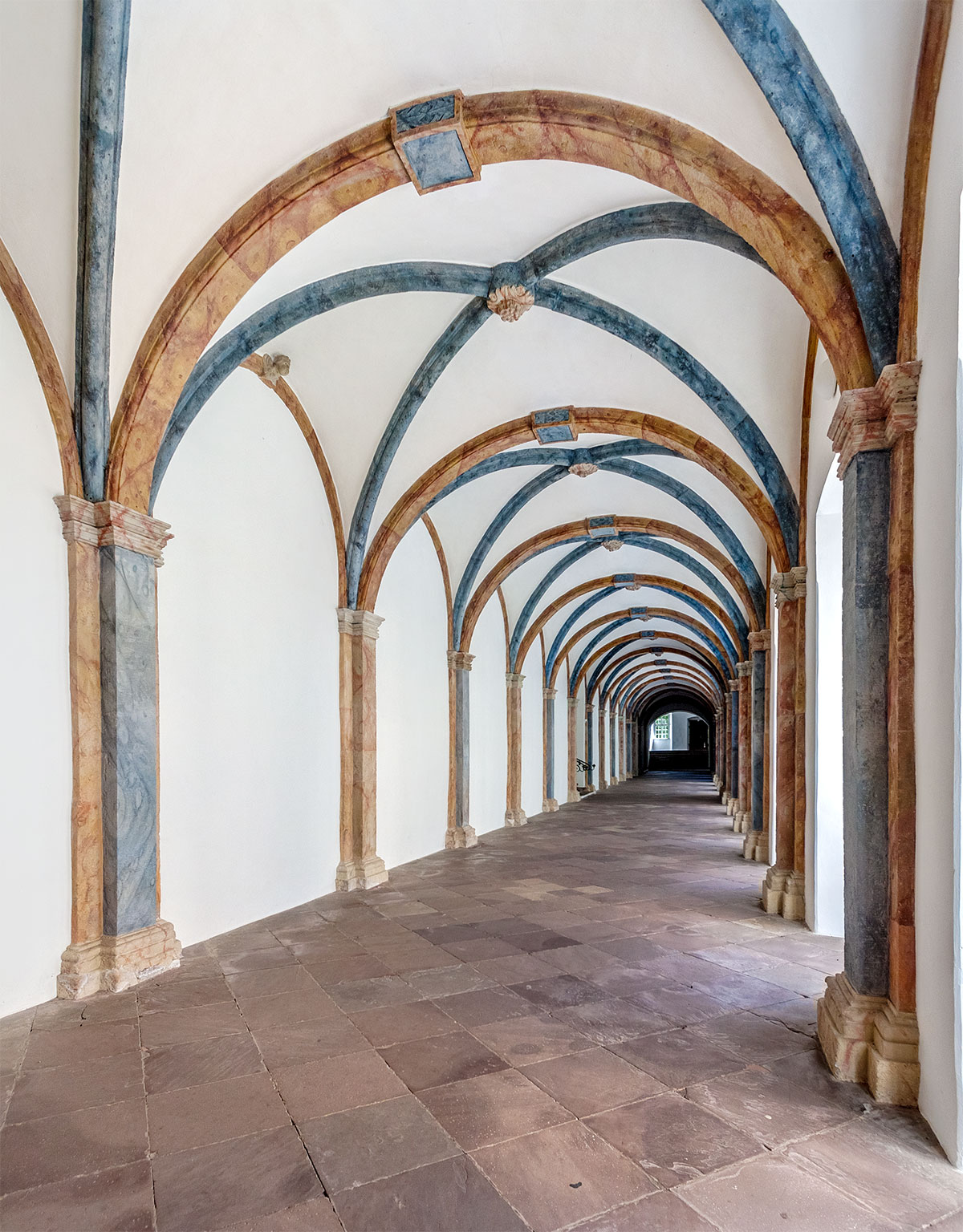Perspektive Westflügel Kloster Corvey
