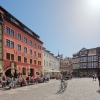 Südseite des Markt in Quedlinburg mit Hotel Zum Bär für einen Regionalführer über die historische Fachwerkstadt am Harz.