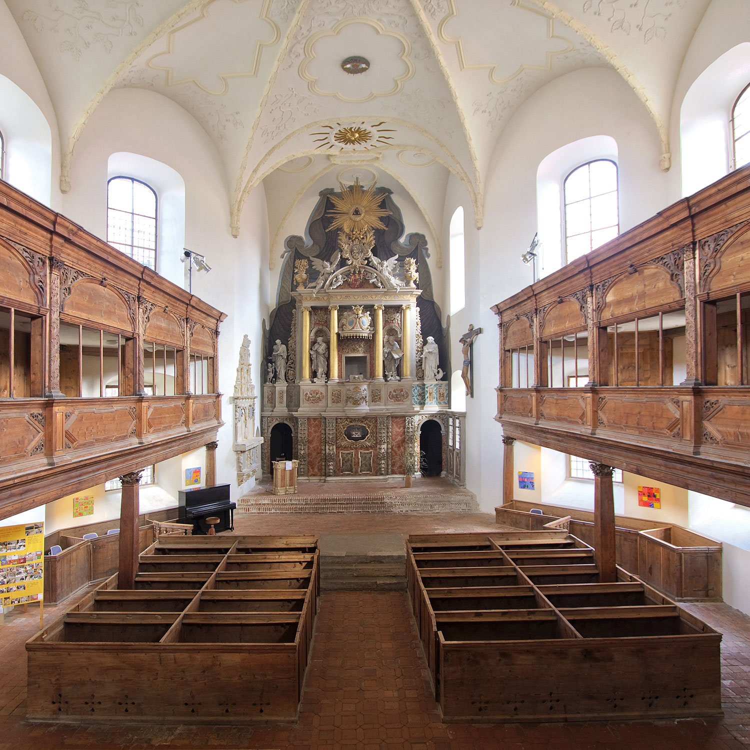 Innenraum der St. Blasii-Kirche in Quedlinburg
